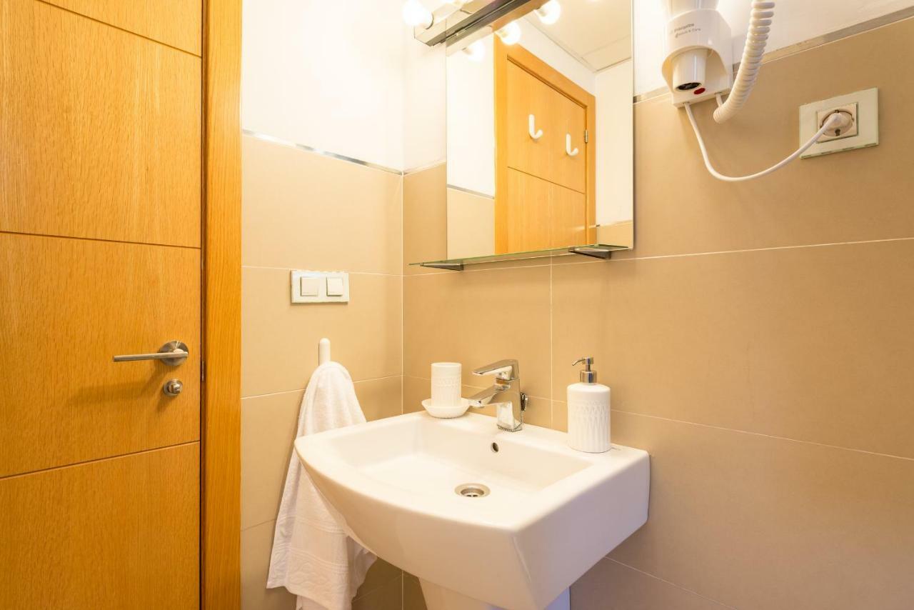 Ma1a-apt With Rooftops With Palms Close To Old Town Appartamento *