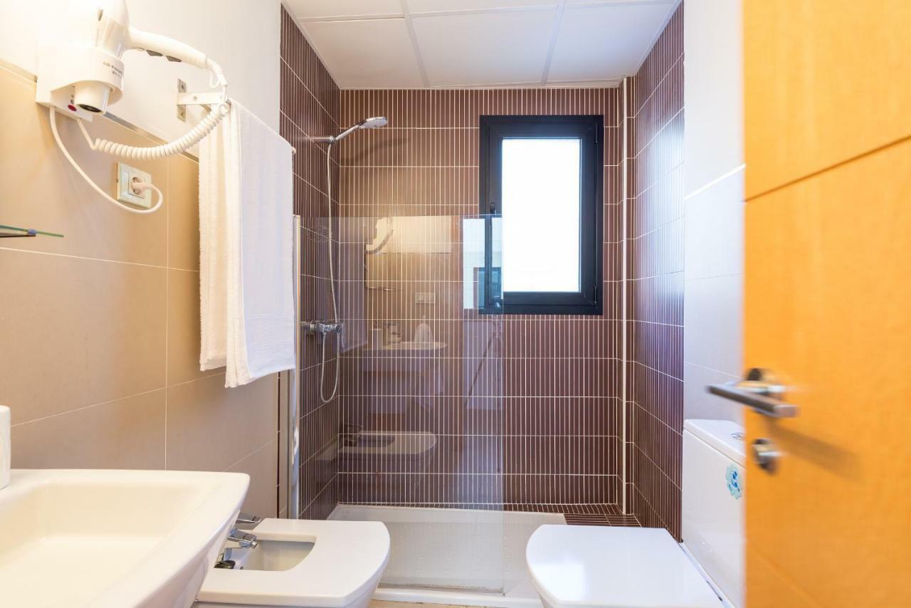 Ma1a-apt With Rooftops With Palms Close To Old Town Appartamento